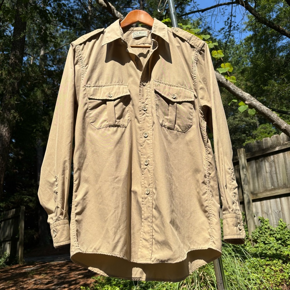 L.L. BEAN—Vintage Tan Safari Utility Shirt—M Reg—15.5 x 34—Epaulets—MADE in USA